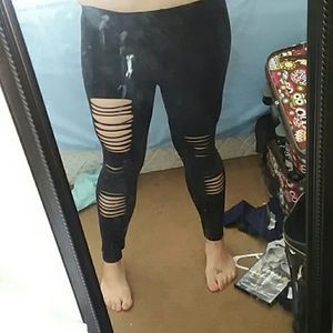 Distressed leggings